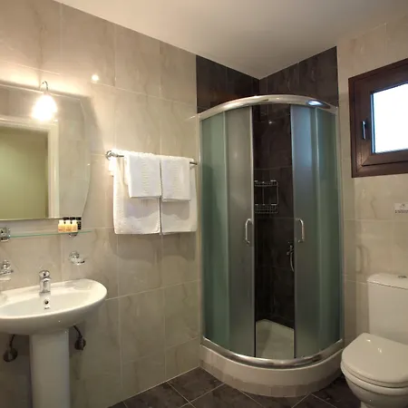 Kyniska Hotel Plitra