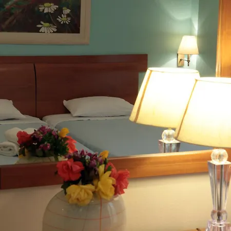 Hotel Kyniska 3*