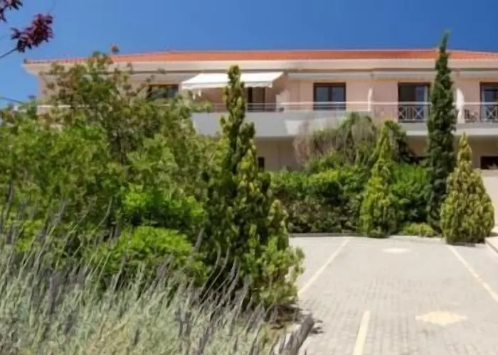 κυνίσκα Ξενοδοχείο